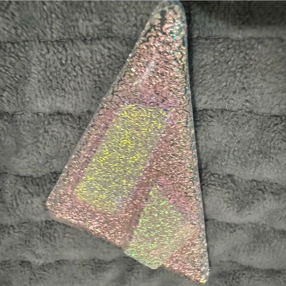 Set of 3 Dichroic Glass Triangle Cabochons – Iridescent Pink, Gold & Silver - Picture 11 of 17